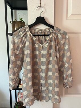 Tucker 100% silk blouse